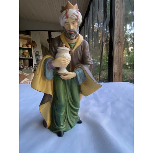 VTG OWell Figurine Wise w Man Urn & crown Grandeur Noel Nativity Replacement EUC - Picture 1 of 8
